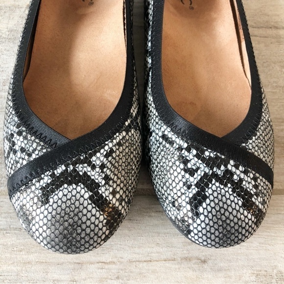 Vionic Caroll Ballet Flats Snakeskin - Picture 4 of 13